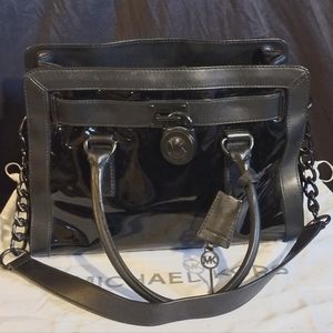 Michael kors Hamilton black vinyl lock and key